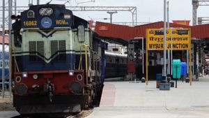 ಮೈಸೂರು-ವಿಜಯಪುರ ವಯಾ ಬೆಂಗಳೂರು ವಿಶೇಷ ರೈಲು, ವೇಳಾಪಟ್ಟಿ 