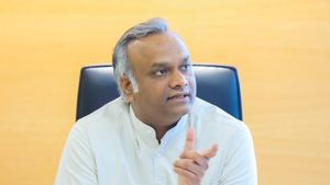 ಲಿಖಿತ ಪರೀಕ್ಷೆ ನಕಲು ಯತ್ನ; ಬಿಜೆಪಿ ಸರ್ಕಾರಕ್ಕೆ ಸಚಿವ ಪ್ರಿಯಾಂಕ್ ಖರ್ಗೆ ತಿರುಗೇಟು 