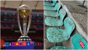 ODI World Cup: ಹೈದರಾಬಾದ್ ಸ್ಟೇಡಿಯಂ ಸೀಟುಗಳನ್ನು ನೋಡಿ ಅಭಿಮಾನಿಗಳ ಆಕ್ರೋಶ