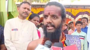 ಸೂರ್ಯ ಗ್ರಹಣದ ಎಫೆಕ್ಟ್ : ರಾಜ್ಯದ ಕೆಲ ರಾಜಕಾರಣಿಗಳು ಜೈಲು ಸೇರ್ತಾರೆ : ಕಾಲಜ್ಞಾನಿ ಡಾ. ಯಶವಂತ ಗುರೂಜಿ