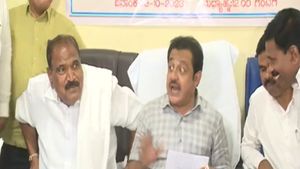  ಶಿವಮೊಗ್ಗ ಗಲಭೆ ಬಗ್ಗೆ ಸಚಿವ ಜಮೀರ್ ಅಹ್ಮದ್ ಖಾನ್ ಪ್ರತಿಕ್ರಿಯಿಸಿದ್ದು ಹೀಗೆ  