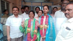 ಅಚ್ಚರಿ: ಕಿರಿಯ ವಯಸ್ಸಿನ ಬಳ್ಳಾರಿ ಮೇಯರ್ ರಾಜೀನಾಮೆ: ಹೊಸ ಆಯ್ಕೆಗೆ ದಿನಾಂಕ ನಿಗದಿ