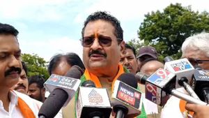  Basangouda Patil Yatnal: ಡಿಸೆಂಬರ್‌ನಲ್ಲಿ ರಾಜ್ಯ ಸರ್ಕಾರ ದಿವಾಳಿ, ಆರೋಗ್ಯ ಸರಿಯಾದ ಬಳಿಕ ಡಿಕೆಶಿಗೆ ಜೈಲೂಟ ಫಿಕ್ಸ್‌