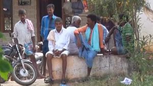 ನಾಲ್ಕೈದು ತಲೆಮಾರುಗಳಿಂದ ಈ ಗ್ರಾಮದಲ್ಲಿಲ್ಲ ದೀಪಾವಳಿ ಆಚರಣೆ: ಕರಾಳ ದಿನ ಆಗಿರುವುದೇಕೆ ಬೆಳಕಿನ ಹಬ್ಬ..? 