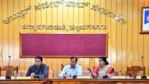 ಚಿಕ್ಕಮಗಳೂರಲ್ಲಿ ಅಕ್ರಮ ಭೂ ಮಂಜೂರಾತಿ; ಅಧಿಕಾರಿಗಳಿಗೆ ನಡುಕ 