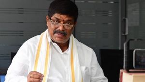 ಬೆಳಗಾವಿ ಅಧಿವೇಶನಕ್ಕೂ ಮುನ್ನ ರಾಜ್ಯಾಧ್ಯಕ್ಷ-ವಿರೋಧ ಪಕ್ಷ ನಾಯಕರ ಆಯ್ಕೆಯಾಗುತ್ತಾ?: ಮಾಜಿ ಸಚಿವ ಹೇಳಿದಿಷ್ಟು!