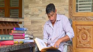  ಮಂಗಳೂರು: ಈ ಕೇರಳಿಗನ ಕನ್ನಡ ಭಾಷಾ ಪ್ರೇಮಕ್ಕೆ ನೀವು ಫಿದಾ ಆಗುವುದಂತೂ ಗ್ಯಾರಂಟಿ