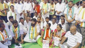 ಕಾಂಗ್ರೆಸ್ ಪಕ್ಷದ ಗ್ಯಾರೆಂಟಿಗಳ ಬಗ್ಗೆ ತೆಲಂಗಾಣ ಶಾಸಕನಿಂದ ಅಪಪ್ರಚಾರ ವಿರೋಧಿಸಿ ಪ್ರತಿಭಟನೆ! 
