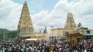 ಕಂಕಣಭಾಗ್ಯ ಕರುಣಿಸುವಂತೆ ಮಾದಪ್ಪನ ಮೊರೆ ಹೋದ ಯುವಕರು: 160 ಕಿ.ಮೀ ಪಾದಯಾತ್ರೆ 