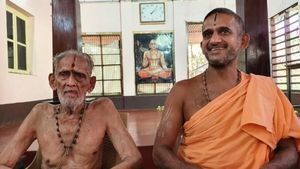  ಪೇಜಾವರ ಶ್ರೀಗಳಿಗೆ ಪಿತೃ ವಿಯೋಗ, ತುಳು ಲಿಪಿಯ ಪಂಚಾಂಗ ಕರ್ತೃ ನಿಧನ