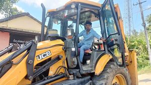 Gram Panchayat; ಪಂಚಾಯಿತಿಗೆ ಜೆಸಿಬಿ ತಂದ ಮಾಲೀಕ, ಇದೆಂಥ ಪ್ರತಿಭಟನೆ 