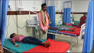  ಚಿತ್ರದುರ್ಗ: ಶಾಲೆಯಲ್ಲಿ ಬಿಸಿಯೂಟ ಸೇವಿಸಿ 60 ವಿದ್ಯಾರ್ಥಿಗಳು ‌ಅಸ್ವಸ್ಥ 