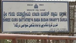 ಚಿಕ್ಕಮಗಳೂರು; 10 ದಿನಗಳ ದತ್ತ ಜಯಂತಿಗೆ ಭಾನುವಾರ ಚಾಲನೆ 