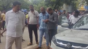  ಬಾವನ ಕಾರು ಪತ್ತೆಯಾದ ಸ್ಥಳಕ್ಕೆ ಸಿಪಿ ಯೋಗೇಶ್ವರ್‌ ಭೇಟಿ: ಕಾರಿನ ಗ್ಲಾಸ್ ಚೂರು, ರಕ್ತದ ಕಲೆಗಳು ಪತ್ತೆ!?