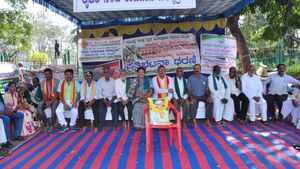 ಸಮಸ್ಯೆ ಆಲಿಸದ ಸರ್ಕಾರ: ಕಾವೇರಿ ಹೋರಾಟ ಸ್ಥಗಿತಗೊಳಿಸಲು ಚಿಂತನೆ 