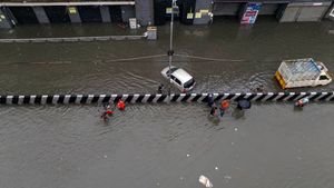  Cyclone Michaung: ಆಂಧ್ರ ಪ್ರದೇಶದ ಬಾಪಟ್ಲಾಗೆ ಅಪ್ಪಳಿಸಲಿರುವ ಮಿಚಾಂಗ್ ಚಂಡಮಾರುತ: ಚೆನ್ನೈನಲ್ಲಿ 5 ಮಂದಿ ಸಾವು