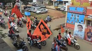  ದತ್ತ ಜಯಂತಿಗೆ ದಿನಗಣನೆ: ಚಿಕ್ಕಮಗಳೂರಿನಲ್ಲಿ ದತ್ತ ಭಕ್ತರಿಂದ ಬೃಹತ್‌ ಬೈಕ್ ರ್ಯಾಲಿ