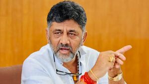 ಡಿಕೆ ಶಿವಕುಮಾರ್ ಮುಂದೊಂದು ದಿನ ಸಿಎಂ ಆಗ್ತಾರೆ; ದ್ವಾರಕನಾಥ್ 