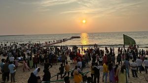 New year 2024: ಹೊಸ ವರ್ಷ ಸಂಭ್ರಮಾಚರಣೆಗೆ ಪಣಂಬೂರ್‌ ಬೀಚ್‌ನತ್ತ ಹರಿದುಬಂದ ಪ್ರವಾಸಿಗರ ದಂಡು