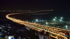  Atal Setu: ಭಾರತದ ಅತಿ ಉದ್ದದ ಸಮುದ್ರ ಸೇತುವೆ ಉದ್ಘಾಟನೆ: ಟೋಲ್ ದರ ಎಷ್ಟು ಗೊತ್ತಾ?