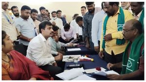 ಜನತಾ ದರ್ಶನದಲ್ಲಿ ಶಾಸಕರ ಬೆಂಬಲಿಗರು ಹಾಗೂ ರೈತರ ನಡುವೆ ಜಟಾಪಟಿ 