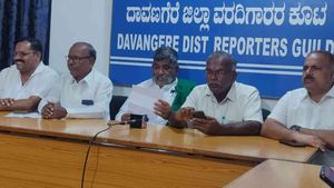 ದಾವಣಗೆರೆ: ಭದ್ರಾ ಡ್ಯಾಂನಿಂದ ಕನಿಷ್ಠ 60 ದಿನ ಹರಿಸುವಂತೆ ಒತ್ತಾಯ