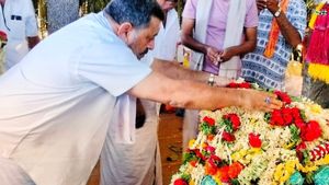 ಈ ಗ್ರಾಮದಲ್ಲಿ ಮಹಿಳೆಯರು ದೇವರ ಗುಡಿ ಕಟ್ಟುವಂತಿಲ್ಲ, ಜಾತ್ರೆಗೆ ಹೋಗುವಂತಿಲ್ಲ: ಯಾಕಿರಬಹುದು? 