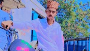 ಅಯೋಧ್ಯೆ ರಾಮ ಮಂದಿರದ ಮೇಲೆ ಹಸಿರು ಧ್ವಜ ಎಡಿಟ್ ಮಾಡಿ ಫೋಟೋ ಹಂಚಿಕೊಂಡ ಕಿಡಿಗೇಡಿ