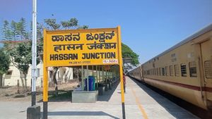 ರೈಲಿನಲ್ಲಿ ಕಳ್ಳತನ: ಹಾಸನದಲ್ಲಿ ಸಹಾಯಕ ಲೋಕೋ ಪೈಲಟ್‌ ಬಂಧನ 