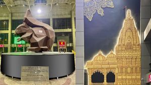 SSS Railway Station: ಅಯೋಧ್ಯೆಯ ಅಲಂಕಾರಕ್ಕೆ ಹುಬ್ಬಳ್ಳಿಯ ಅಳಿಲು ಸೇವೆ: ಅವಿಸ್ಮರಣೀಯ ಕೊಡುಗೆ