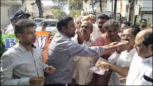 Jagadish Shettar: ಕಾಂಗ್ರೆಸ್‌ಗೆ ಕೈಕೊಟ್ಟು, ಬಿಜೆಪಿಗೆ ಮರಳಿದ ಶೆಟ್ಟರ್‌, ಹುಬ್ಬಳ್ಳಿಯಲ್ಲಿ ಸಂಭ್ರಮಾಚಣೆ ಜೋರೋ.. ಜೋರು 