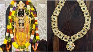 ಅಯೋಧ್ಯೆಯ ರಾಮಲಲ್ಲಾನಿಗೆ ಕಾಶೀಮಠದಿಂದ ಬೃಹತ್‌ ಸ್ವರ್ಣ ಹಾರ: ಏನಿದರ ವಿಶೇಷತೆ?