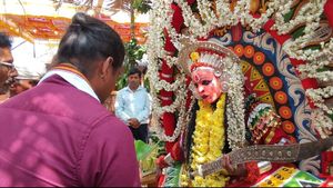 'ಕಾಂತಾರ' ಸಿನಿಮಾ ಆ ದೃಶ್ಯವನ್ನೇ ನೆನಪಿಸುತ್ತೆ ಈ ಘಟನೆ: ಶಿರಾಡಿ ದೈವಸ್ಥಾನದಲ್ಲಿ ರೋಮಾಂಚನಕಾರಿ ಸನ್ನಿವೇಶ