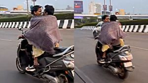 ಗಂಗು ಬೈಕು ಕಲಿಸಿಕೊಡು ನಂಗು...! ನಡು ರೋಡಲ್ಲೇ ಚಲಿಸುವ ಗಾಡಿ ಮೇಲೆ ರೊಮ್ಯಾನ್ಸ್- ವಿಡಿಯೋ ವೈರಲ್