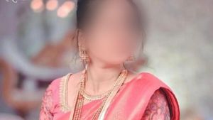 ಶಿವಮೊಗ್ಗ: ಪ್ರೀತಿಸಿ ಮದುವೆಯಾದ 8 ತಿಂಗಳಿಗೆ ನವವಿವಾಹಿತೆ ಸಾವು, ಡೆತ್‌ನೋಟ್‌ನಲ್ಲಿರುವುದೇನು?