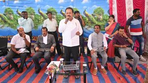  ಜೆಡಿಎಸ್-ಬಿಜೆಪಿ ಸರಿಯಿಲ್ಲವೆಂದು ನಾರಾಯಣಗೌಡ ಕಾಂಗ್ರೆಸ್‌ಗೆ ಸೇರಬಹುದು; ಚಲುವರಾಯಸ್ವಾಮಿ