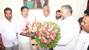 ಚಾಮರಾಜನಗರ; ಲೋಕಸಭಾ ಟಿಕೆಟ್‌ಗಾಗಿ ಹಾಲಿ ಸಂಸದರ ಅಳಿಯಂದಿರ ನಡುವೆ ಪೈಪೋಟಿ!