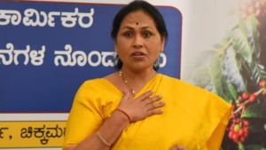 'ಗೋ ಬ್ಯಾಕ್' ಎಂದವರಿಗೆ ಖಡಕ್ ಉತ್ತರ ಕೊಟ್ಟ ಶೋಭಾ ಕರಂದ್ಲಾಜೆ! 