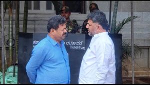 ಲೋಕಸಭಾ ಚುನಾವಣೆ: 28 ಕ್ಷೇತ್ರಗಳಲ್ಲಿ ನಿಲ್ಲಲು ಕಾಂಗ್ರೆಸ್ ಪಕ್ಷಕ್ಕೆ ಅಭ್ಯರ್ಥಿಗಳೇ ಇಲ್ಲ ಎಂದ ಬಿಎಸ್ವೈ ಆಪ್ತ
