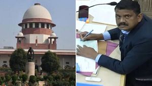  ಎಕ್ಸ್ ಮಾರ್ಕ್ ಹಾಕಿದ್ದೇಕೆ? ಚಂಡೀಗಢ ಚುನಾವಣಾ ಅಧಿಕಾರಿಯನ್ನು ತರಾಟೆಗೆ ತೆಗೆದುಕೊಂಡ ಸುಪ್ರೀಂ ಕೋರ್ಟ್