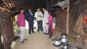 ಕೊಡಗು; ಗಿರಿಜನರೊಟ್ಟಿಗೆ ಮಾನವ ಹಕ್ಕು ಆಯೋಗದ ಸಂವಾದ 