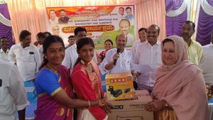 ರಾಮನಗರ ಮಹಿಳೆಯರಿಗೆ ವಾಷಿಂಗ್ ಮಷಿನ್‌ ಭಾಗ್ಯ: ಏನಿದು ಹೊಸ ಯೋಜನೆ?