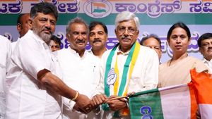ಉಡುಪಿ-ಚಿಕ್ಕಮಗಳೂರು: ಜಯಪ್ರಕಾಶ್ ಹೆಗ್ಡೆ ಕಾಂಗ್ರೆಸ್ ಸೇರ್ಪಡೆ 