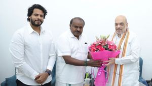 ಮಂಡ್ಯ ಲೋಕಸಭಾ: 'ನಿಖಿಲ್' ಸರ್ಧೆ ಬೇಡ: ಅಮಿತ್ ಶಾ 'ಎಚ್‌ಡಿಕೆ'ಗೆ ಕೊಟ್ಟ ಸಲಹೆಗಳೇನು?