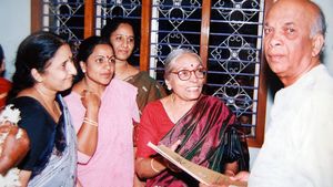 ಕನ್ನಡ ಕಡ್ಡಾಯಗೊಳಿಸಿದ ಧೀಮಂತ ರಾಜಕಾರಣಿ, ಮಾಜಿ ಸಚಿವೆ ನಾಗಮ್ಮ ಕೇಶವಮೂರ್ತಿ ವಿಧಿವಶ:ನಿಮಗೆಷ್ಟು ಗೊತ್ತು ಈ ಮಹಿಳಾ ರತ್ನದ ಬಗ್ಗೆ? 
