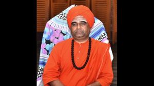Dingaleshwar Swamiji: ಪೀಠವೋ... ಚುನಾವಣೆಯೋ... ದಿಂಗಾಲೇಶ್ವರ ಸ್ವಾಮೀಜಿ ಮುಂದೆ ಆಯ್ಕೆಯಿಟ್ಟ ಭಕ್ತರು!
