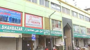 ನೇಹಾ ಹತ್ಯೆ ಖಂಡಿಸಿ ಹುಬ್ಬಳ್ಳಿ ಬಂದ್‌: ಮುಸ್ಲಿಂ ವ್ಯಾಪಾರಸ್ಥರಿಂದ ವ್ಯಾಪಕ ಬೆಂಬಲ
