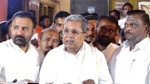 Siddaramaiah: ಹುಬ್ಬಳ್ಳಿಯ ನೇಹಾ ಹಿರೇಮಠ ನಿವಾಸಕ್ಕೆ ಸಿಎಂ ಭೇಟಿ: ಸಿದ್ದರಾಮಯ್ಯ ಕೊಟ್ಟ ಭರವಸೆ ಏನು?