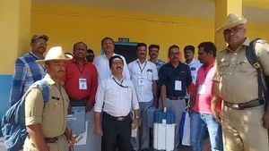  ಇಂಡಿಗನತ್ತದಲ್ಲಿ ಮರು ಮತದಾನಕ್ಕೆ ಕ್ಷಣಗಣನೆ-ಪೊಲೀಸ್ ಬಂದೋಬಸ್ತ್ ಹೇಗಿದೆ?