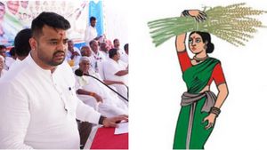 JDS: ತೆನೆ ಹೊತ್ತ ಮಹಿಳೆ ಹೆಸರು ಕಮಲ-ನಾಮಕರಣದ ವಿಚಾರ ಬಿಚ್ಚಿಟ್ಟ ಪ್ರಜ್ವಲ್‌ ರೇವಣ್ಣ 